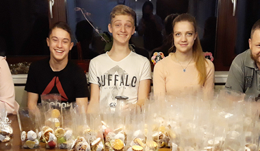 /Gruppenbild mit Keksen