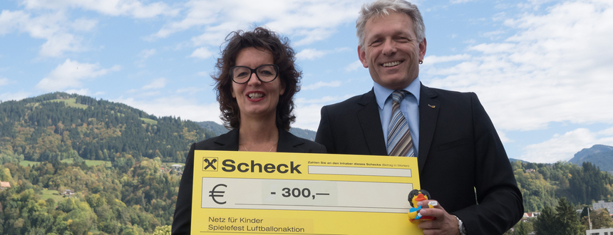 Blog Scheckübergabe Netz f Kinder