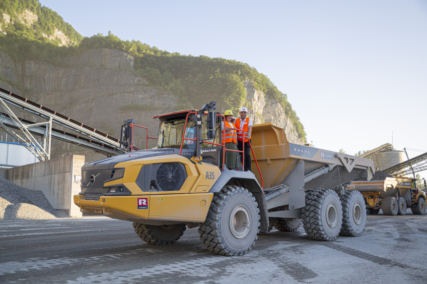 2026 GV Raiffeisen 300dpi (429 von 450)